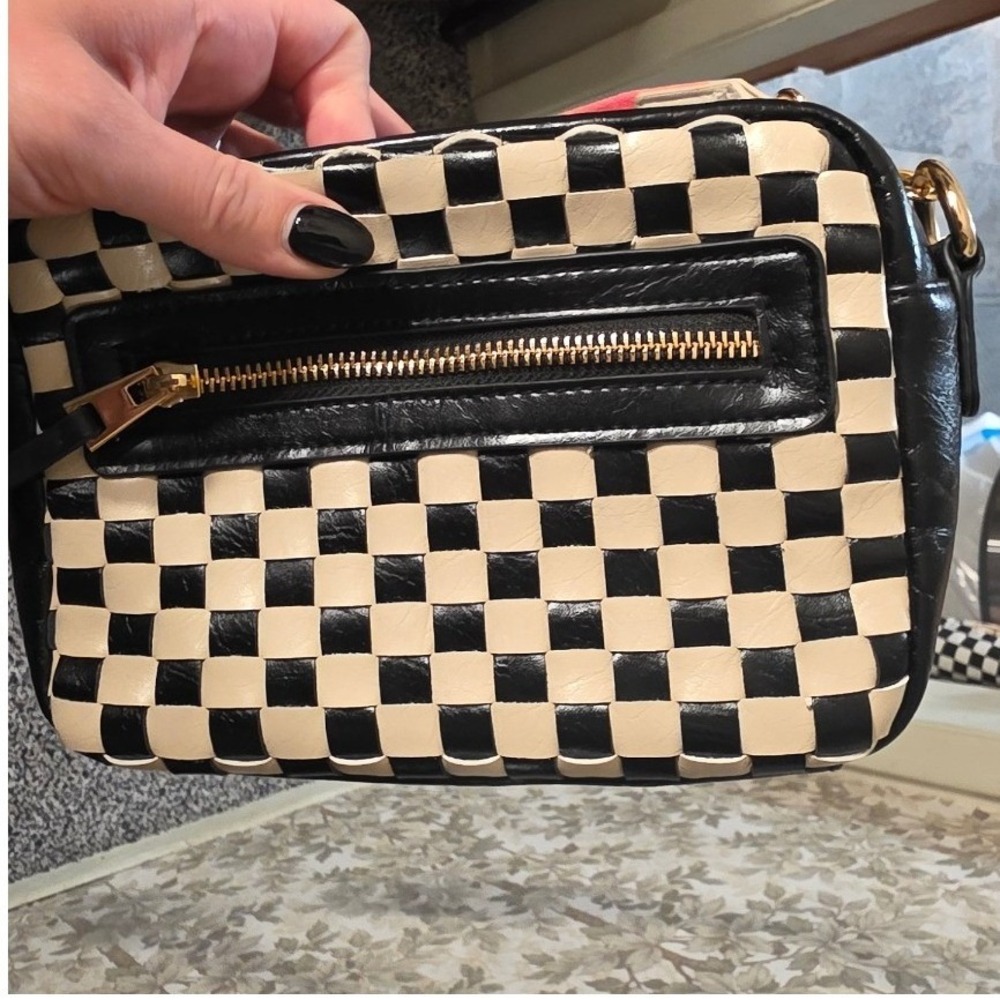 Skater Girl Black & White Checkered Crossbody Bag Rare Hot Pink Guitar Strap - Picture 11 of 14